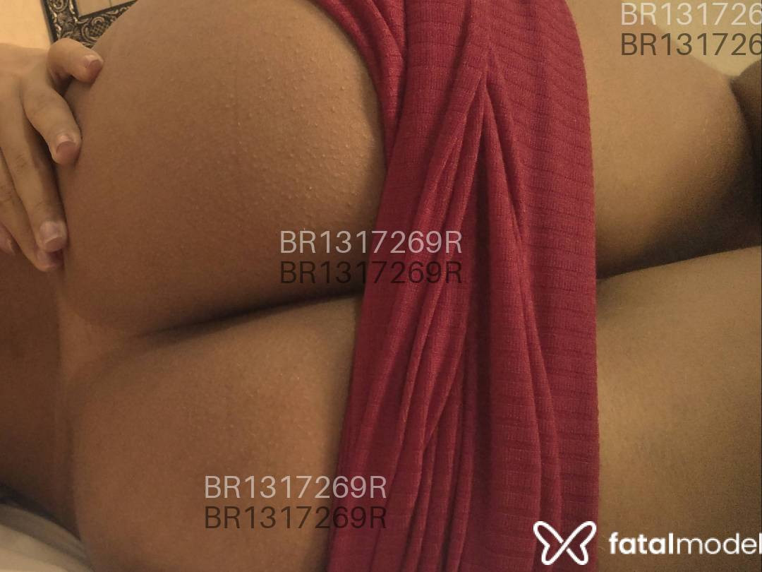 Acompanhante mulher morena (o) de olhos castanhos em Virtual - Larissa Fernandes