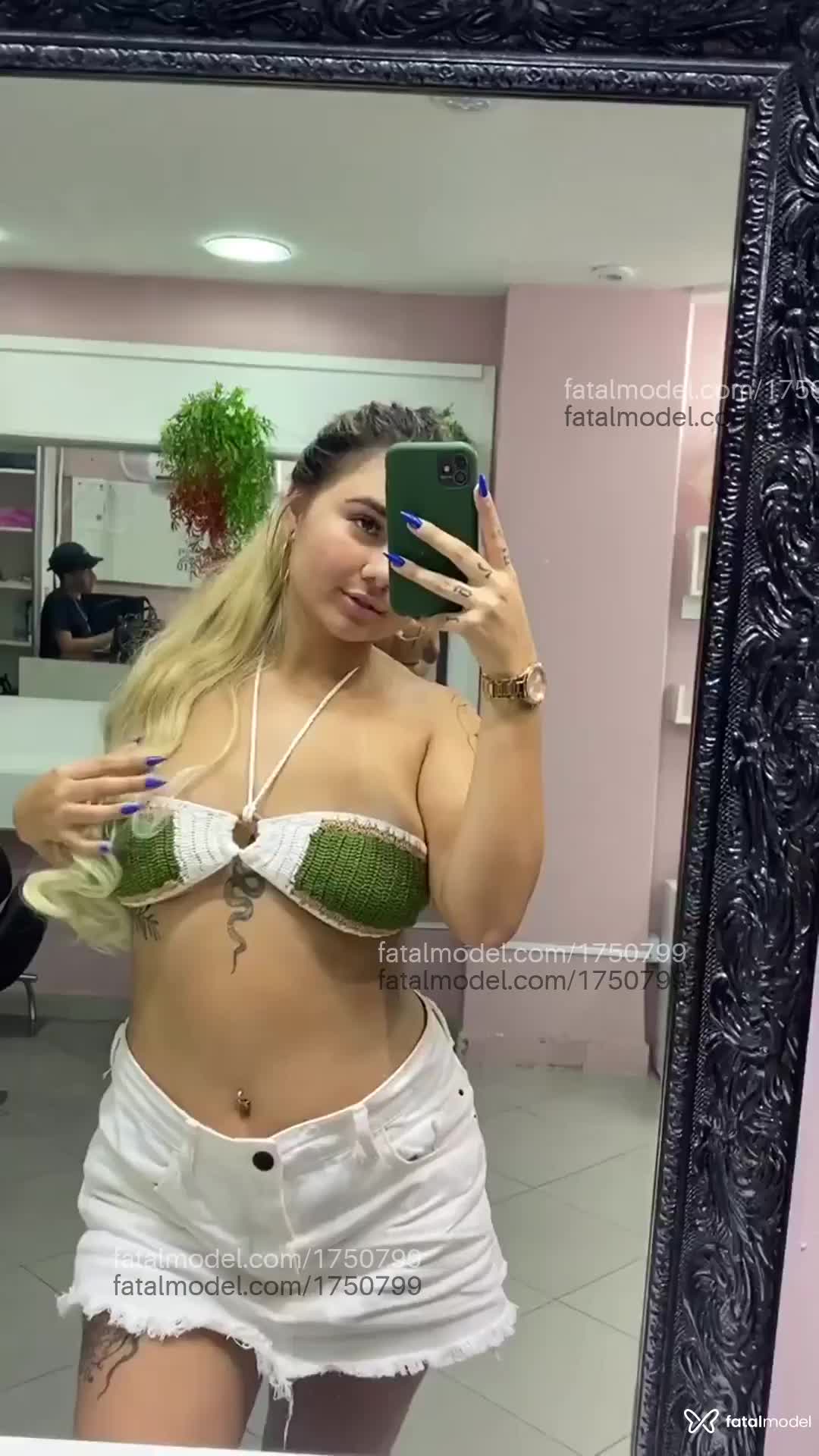 Acompanhante mulher loira (o) de olhos castanhos em Vila Velha - Bruna Lopes