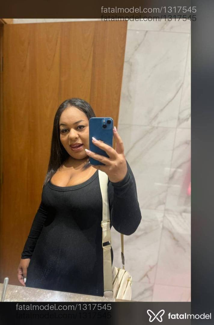 Acompanhante mulher morena (o) de olhos castanhos em Londrina Acompanhante mulher morena (o) de olhos castanhos em Londrina - Letícia Bellini