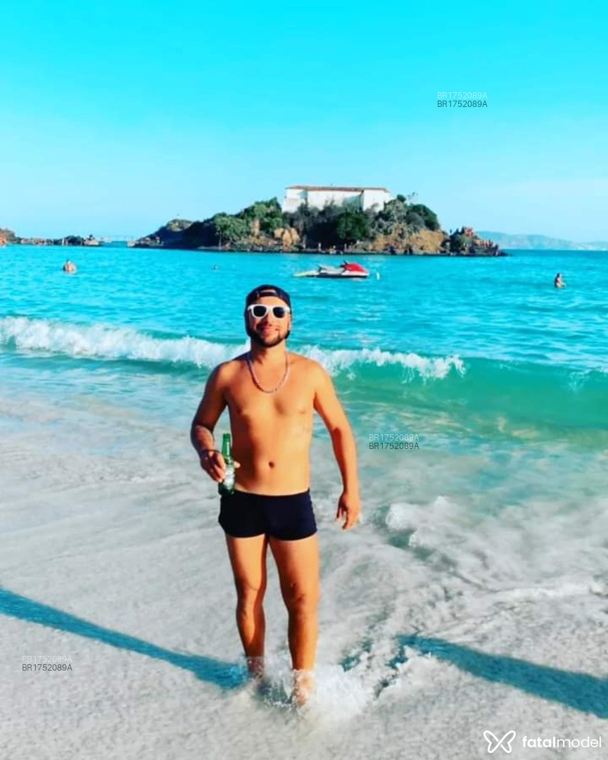 Acompanhante homem com cabelo castanho de olhos castanhos em Rio de Janeiro - Jack Darlan