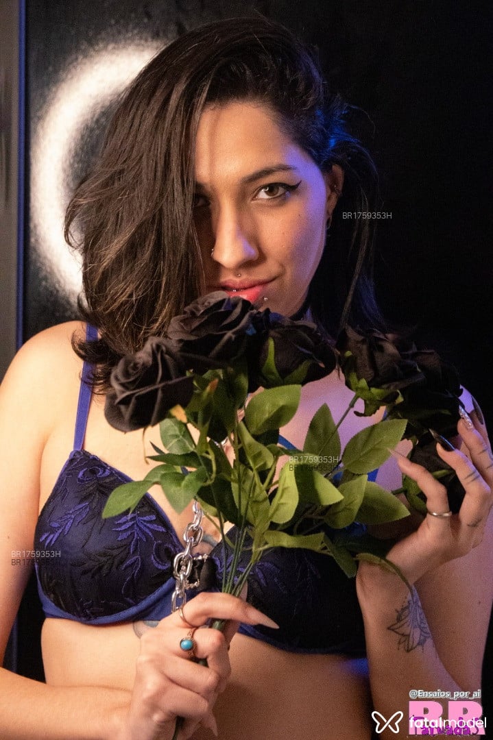 Acompanhante mulher com cabelo castanho de olhos castanhos em São Paulo - Rubbymoon