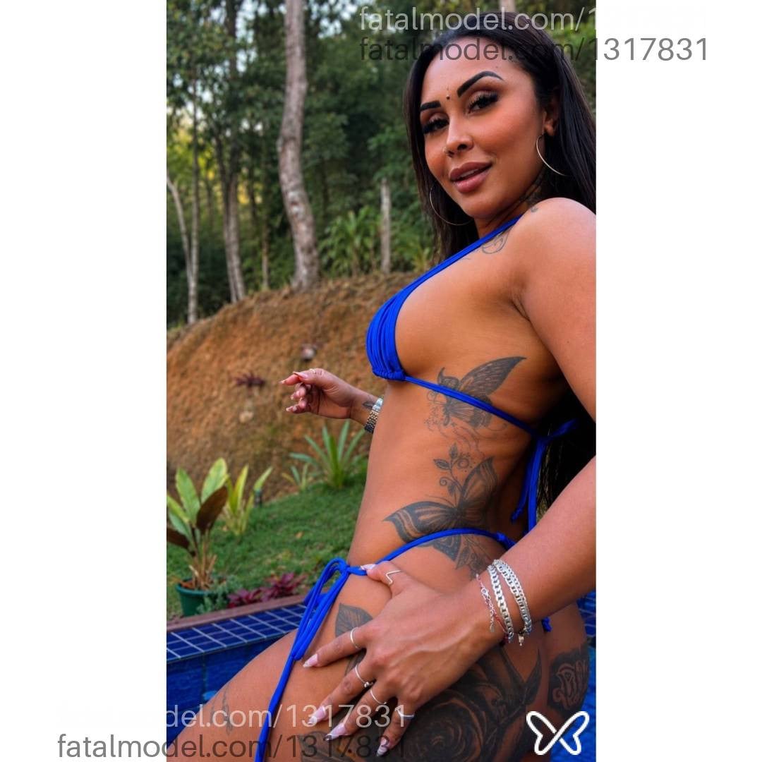 Acompanhante mulher morena (o) de olhos castanhos - Indiazinhaa