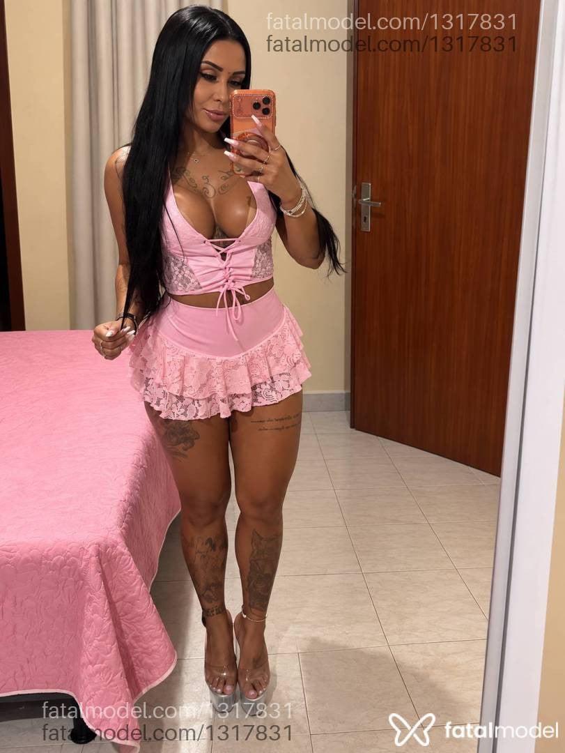 Acompanhante mulher morena (o) de olhos castanhos - Indiazinhaa