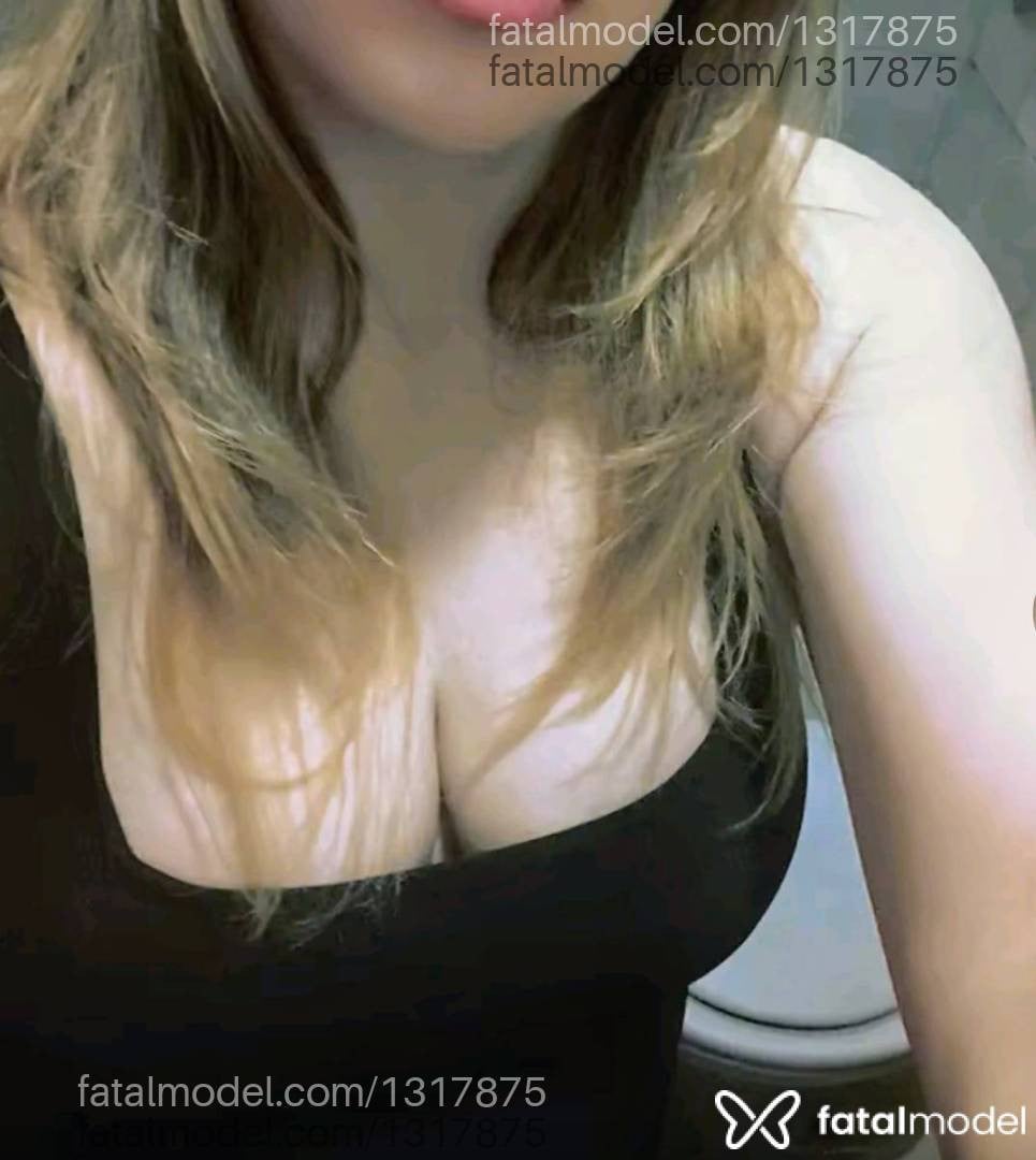 Acompanhante mulher loira (o) de olhos mel - Nicole