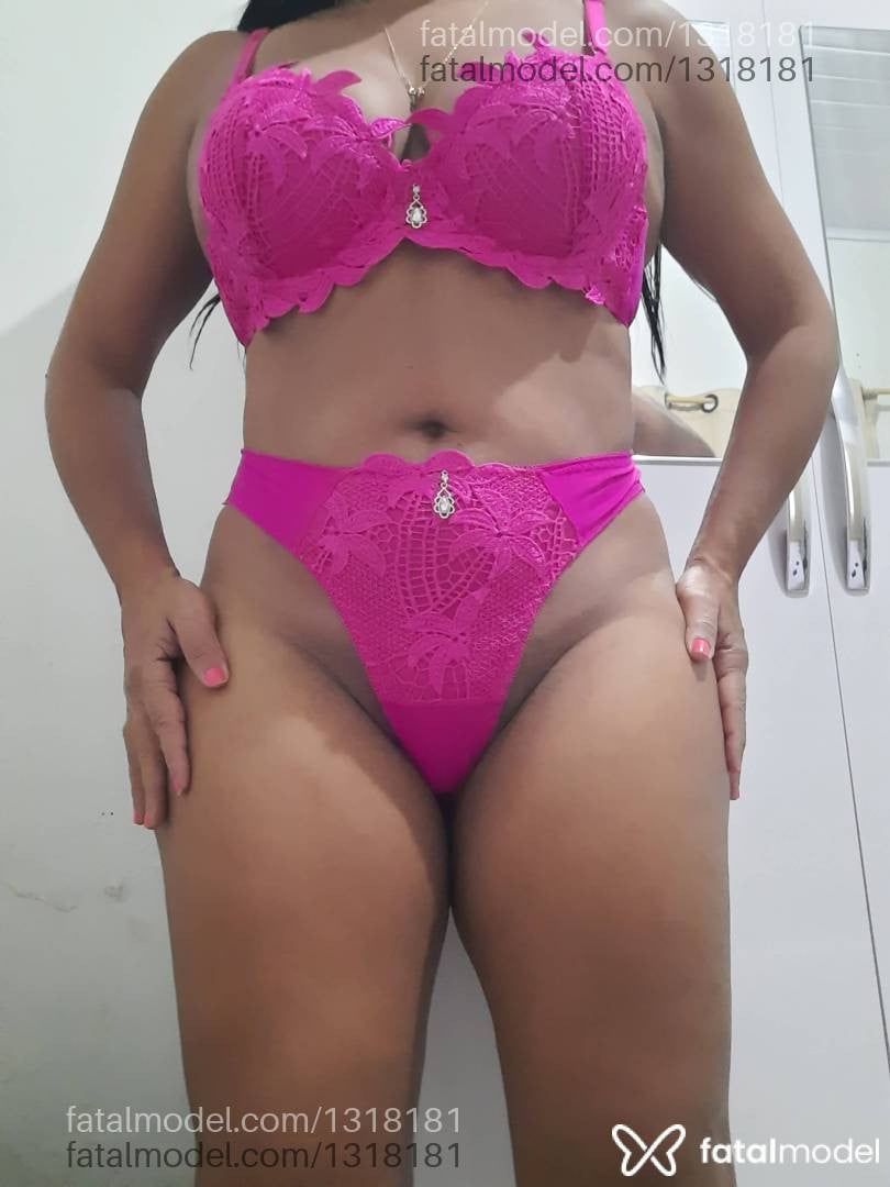 Acompanhante mulher morena (o) de olhos castanhos - Gaby cortezano