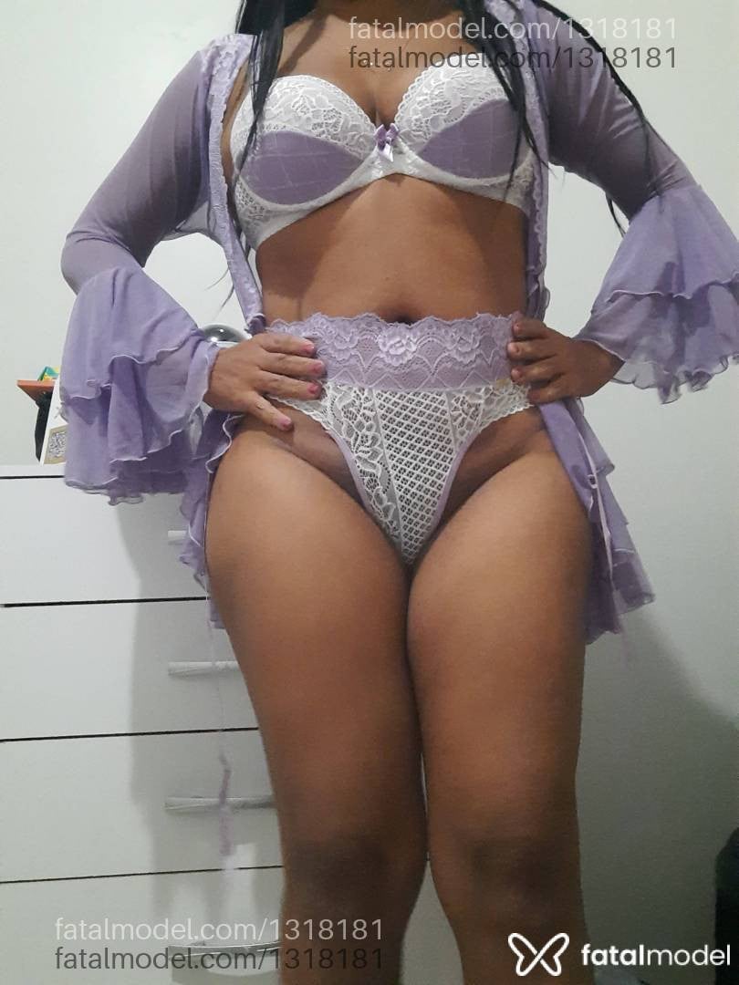 Acompanhante mulher morena (o) de olhos castanhos - Gaby cortezano