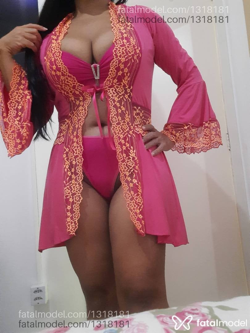 Acompanhante mulher morena (o) de olhos castanhos - Gaby cortezano Acompanhante mulher morena (o) de olhos castanhos - Gaby cortezano