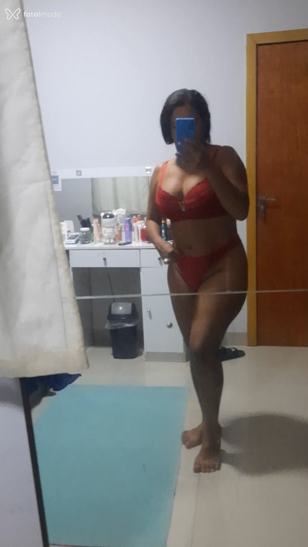 Acompanhante mulher morena (o) de olhos castanhos - Gaby cortezano Acompanhante mulher morena (o) de olhos castanhos - Gaby cortezano