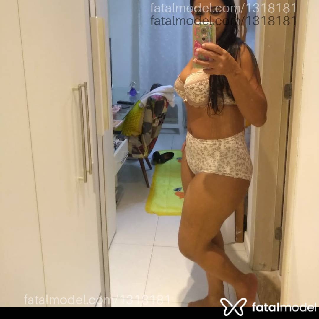 Acompanhante mulher morena (o) de olhos castanhos - Gaby cortezano