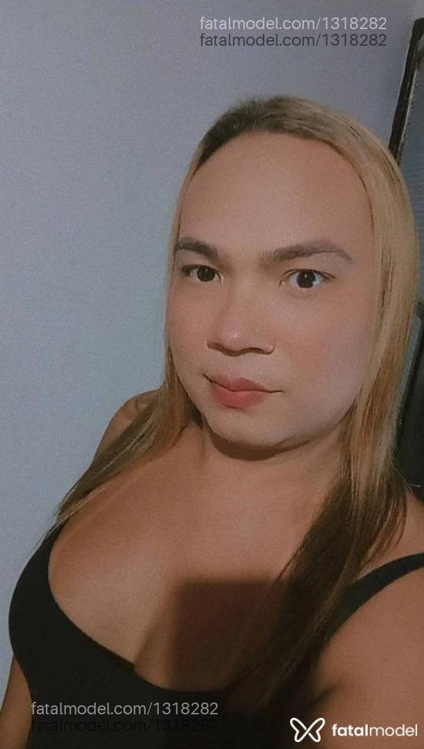 Acompanhante mulher trans morena (o) de olhos castanhos - Angel