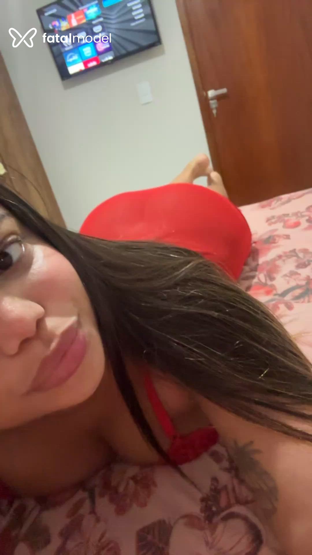 Acompanhante mulher com cabelo castanho de olhos castanhos - Amanda