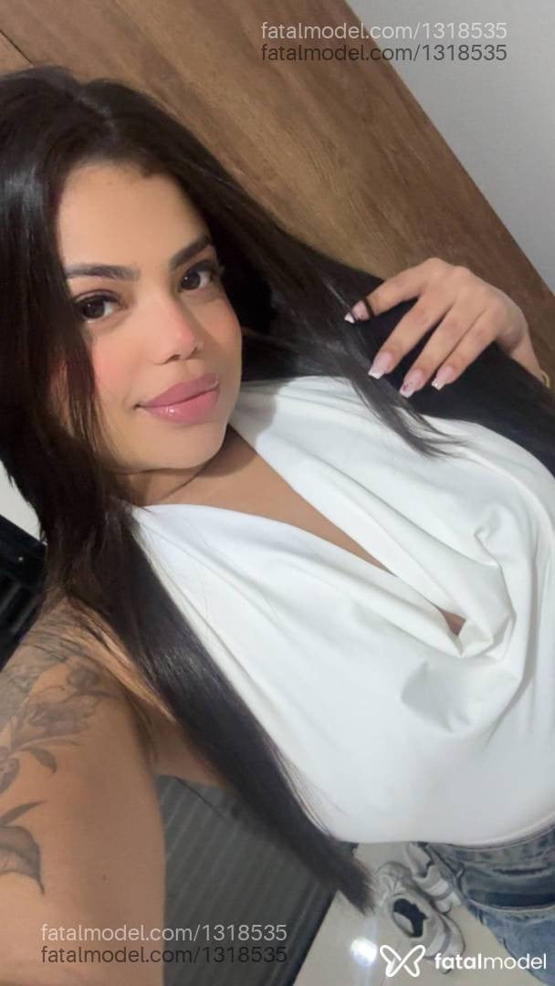 Acompanhante mulher com cabelo castanho de olhos castanhos - Amanda