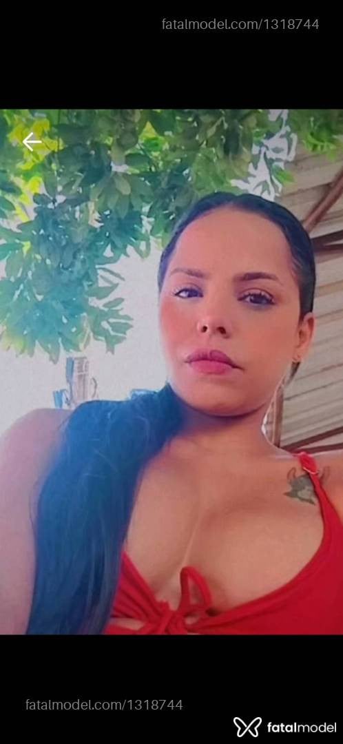 Acompanhante mulher com cabelo castanho de olhos castanhos - Anitta xavier