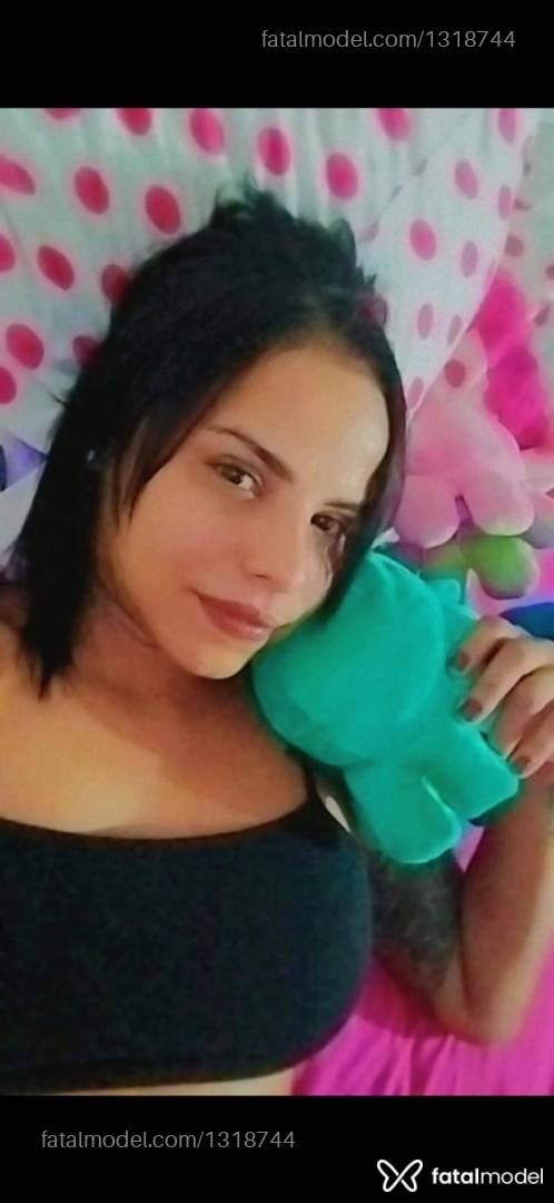Acompanhante mulher com cabelo castanho de olhos castanhos - Anitta xavier
