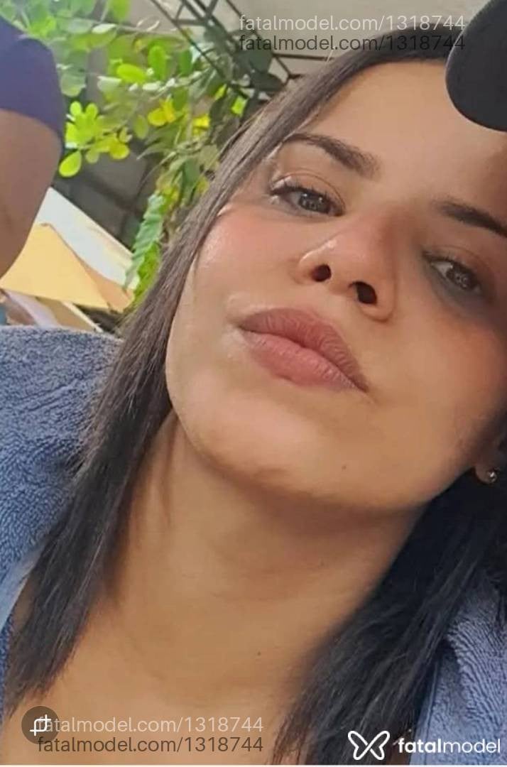 Acompanhante mulher com cabelo castanho de olhos castanhos - Anitta xavier