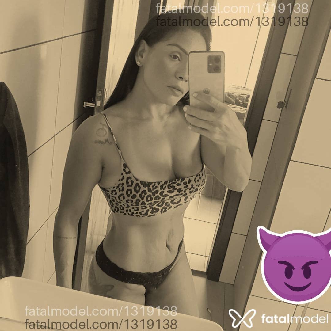 Acompanhante mulher morena (o) de olhos pretos em Criciúma - Júlia Ferraz