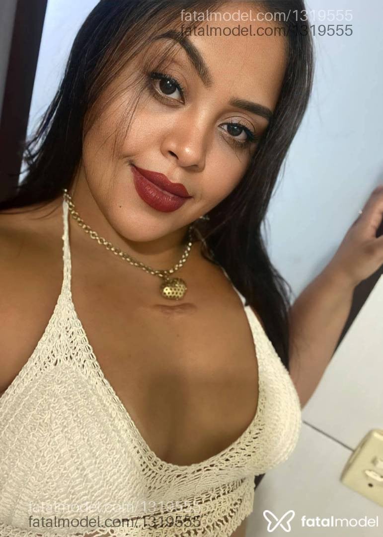Acompanhante mulher morena (o) de olhos castanhos - Manoela Padovani