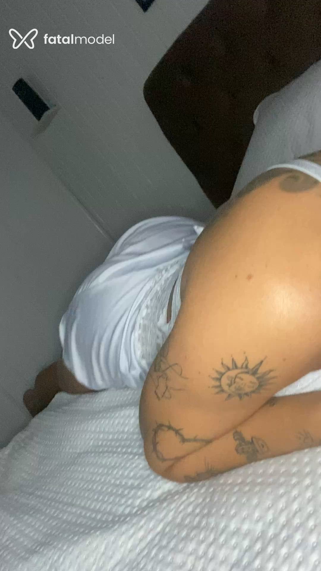 Acompanhante mulher morena (o) de olhos castanhos - Camilla