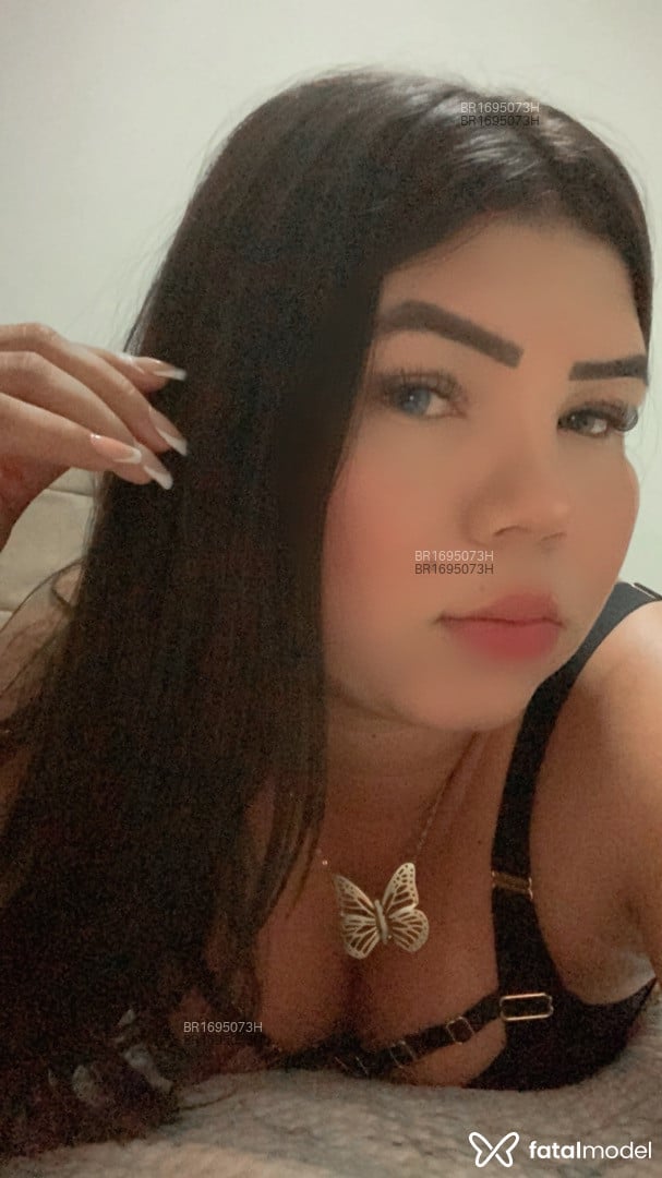 Acompanhante mulher com cabelo castanho de olhos castanhos - Katriny Campos