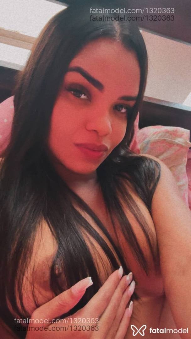 Acompanhante mulher com cabelo castanho de olhos castanhos em Limeira - Karyna