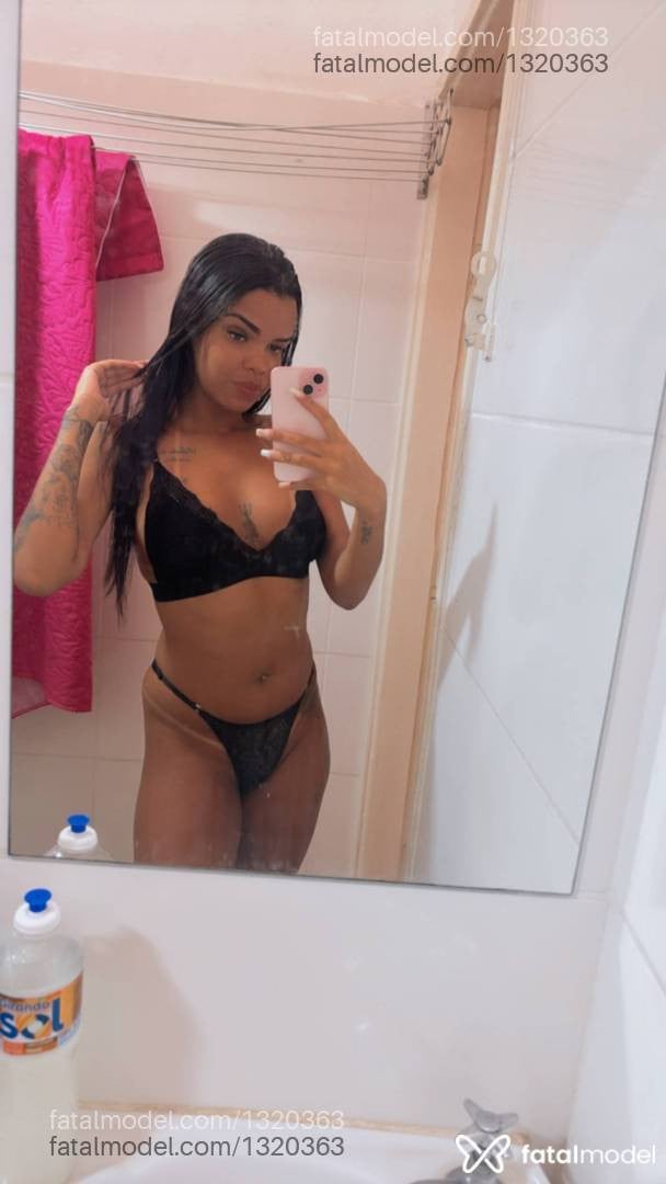 Acompanhante mulher com cabelo castanho de olhos castanhos em Limeira - Karyna
