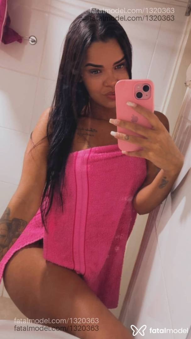 Acompanhante mulher com cabelo castanho de olhos castanhos em São José do Rio Preto - Karyna
