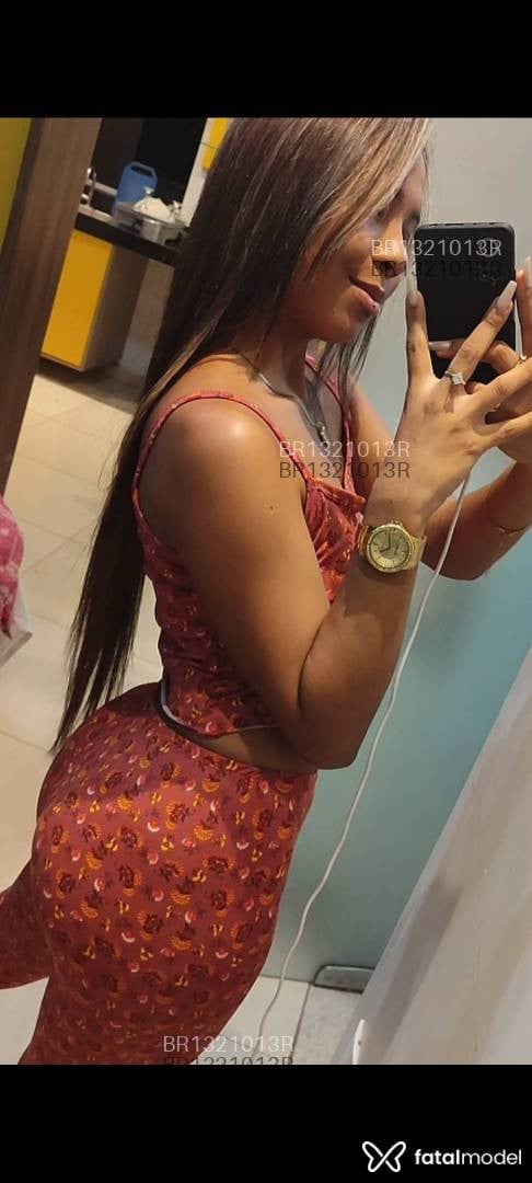Acompanhante mulher loira (o) de olhos verdes em Peixoto de Azevedo - Bruna lima