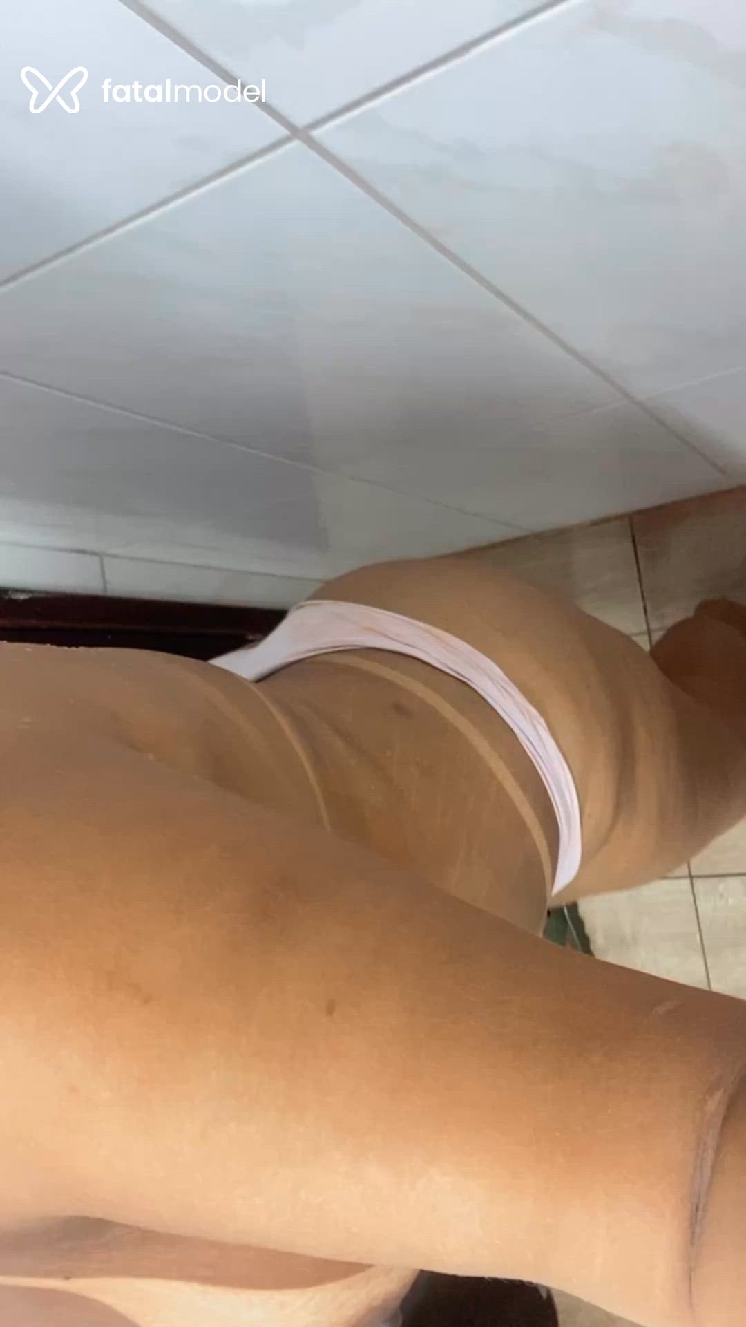 Acompanhante mulher morena (o) de olhos mel em Cariacica Acompanhante mulher morena (o) de olhos mel em Cariacica - Bianca Mello