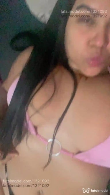 Acompanhante mulher morena (o) de olhos mel em Cariacica Acompanhante mulher morena (o) de olhos mel em Cariacica - Bianca Mello