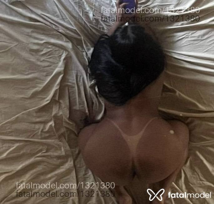 Acompanhante mulher com cabelo castanho de olhos castanhos em Angra dos Reis - Fabiane Brito