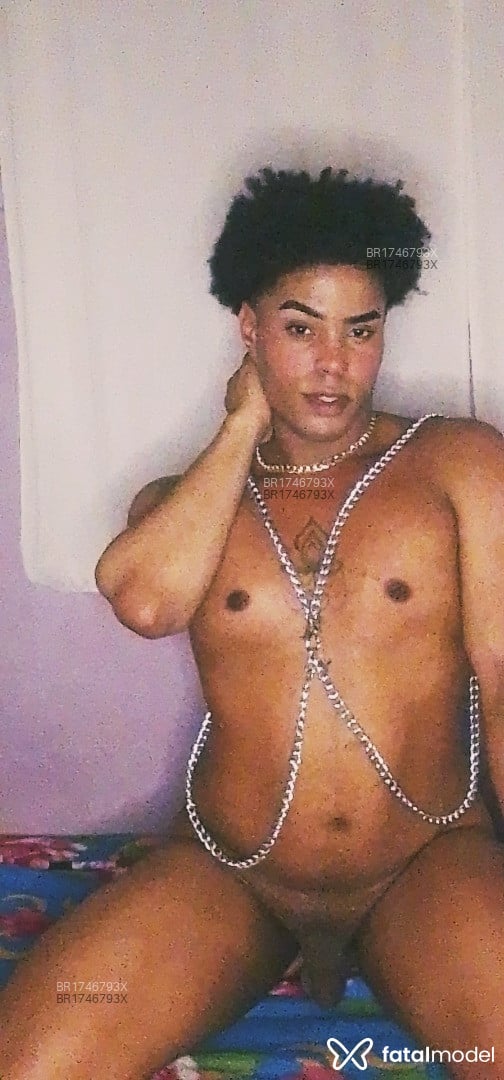 Acompanhante mulher trans com cabelo castanho de olhos castanhos em Rio de Janeiro - Valentina