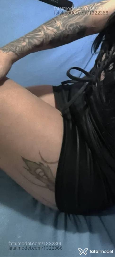 Acompanhante mulher morena (o) de olhos castanhos - Tais