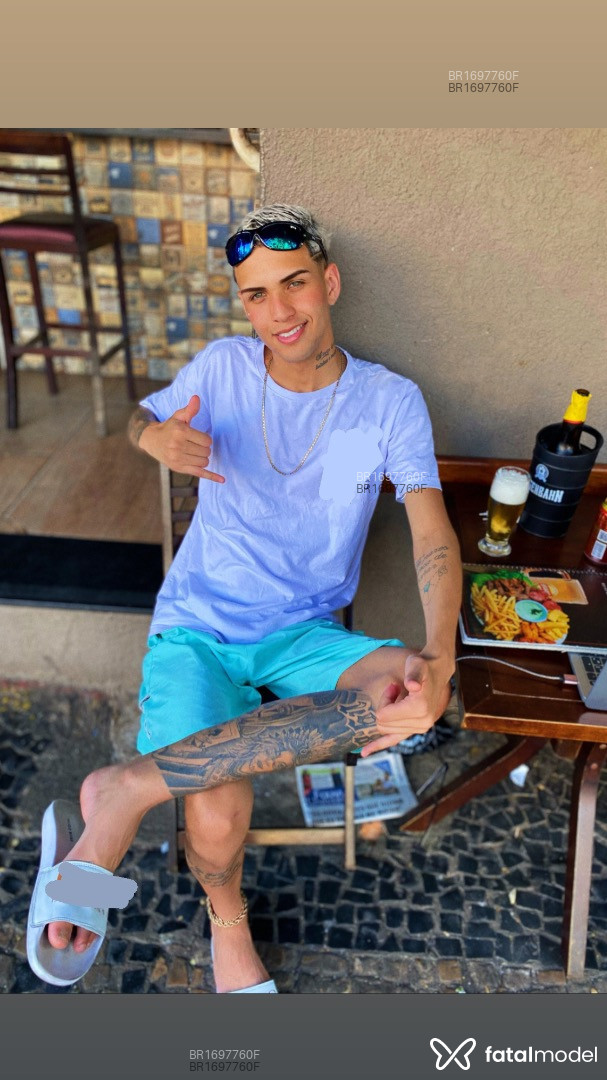 Acompanhante homem loira (o) de olhos verdes em Limeira - Yohan