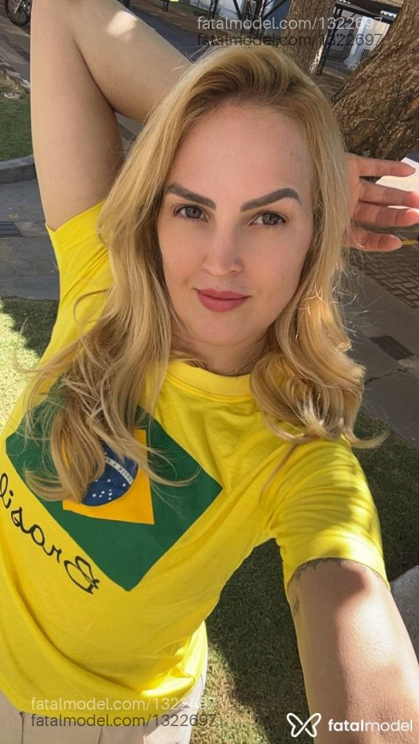 Acompanhante mulher loira (o) de olhos verdes em Toledo - Débora Liss