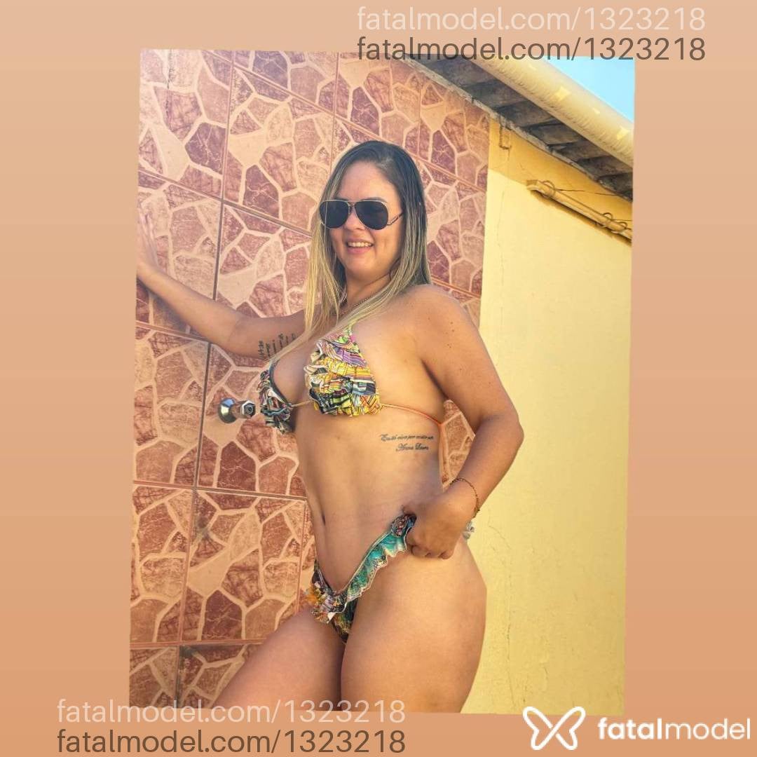 Acompanhante mulher com cabelo castanho de olhos castanhos - Mariana