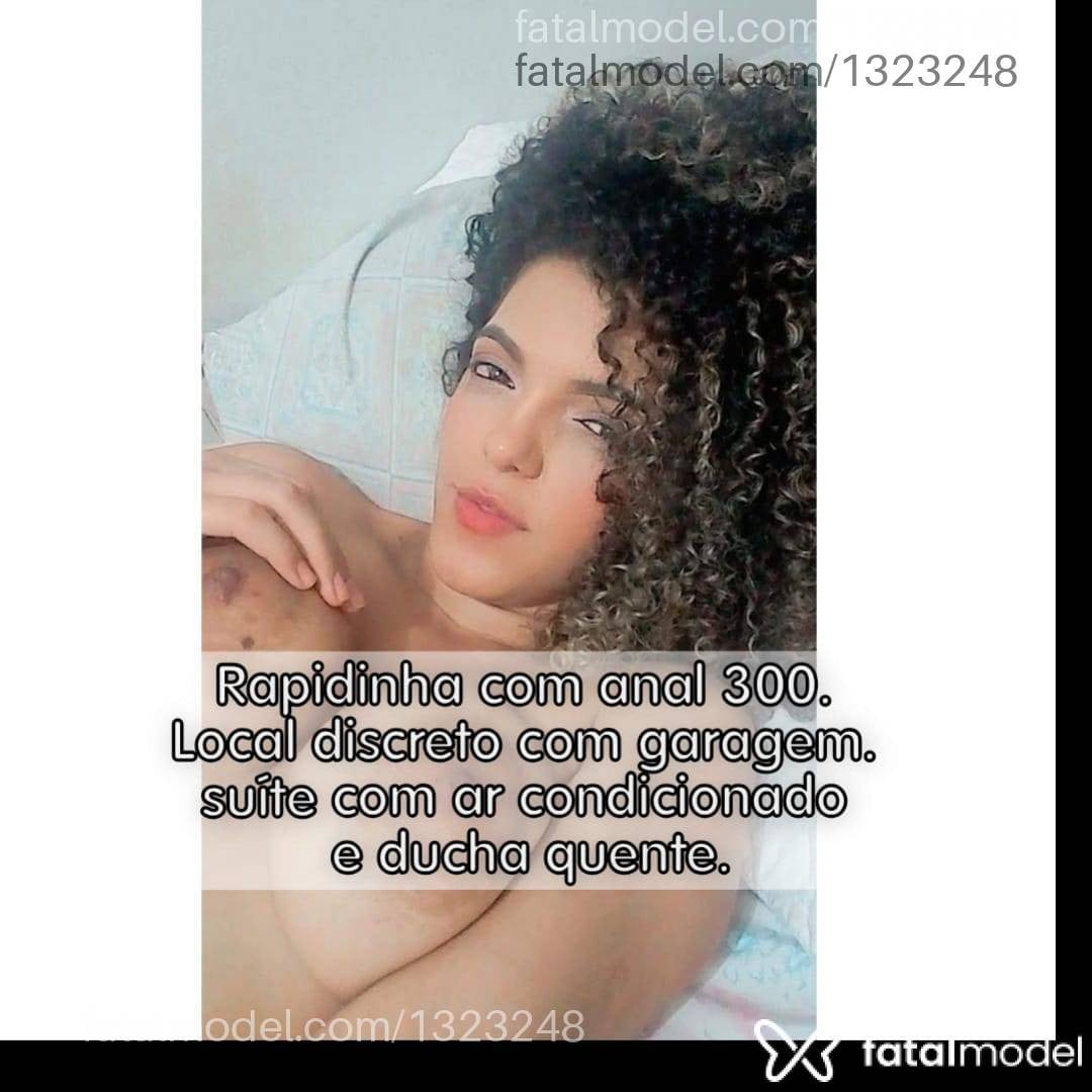 Acompanhante mulher loira (o) de olhos castanhos - Sophia Meireles