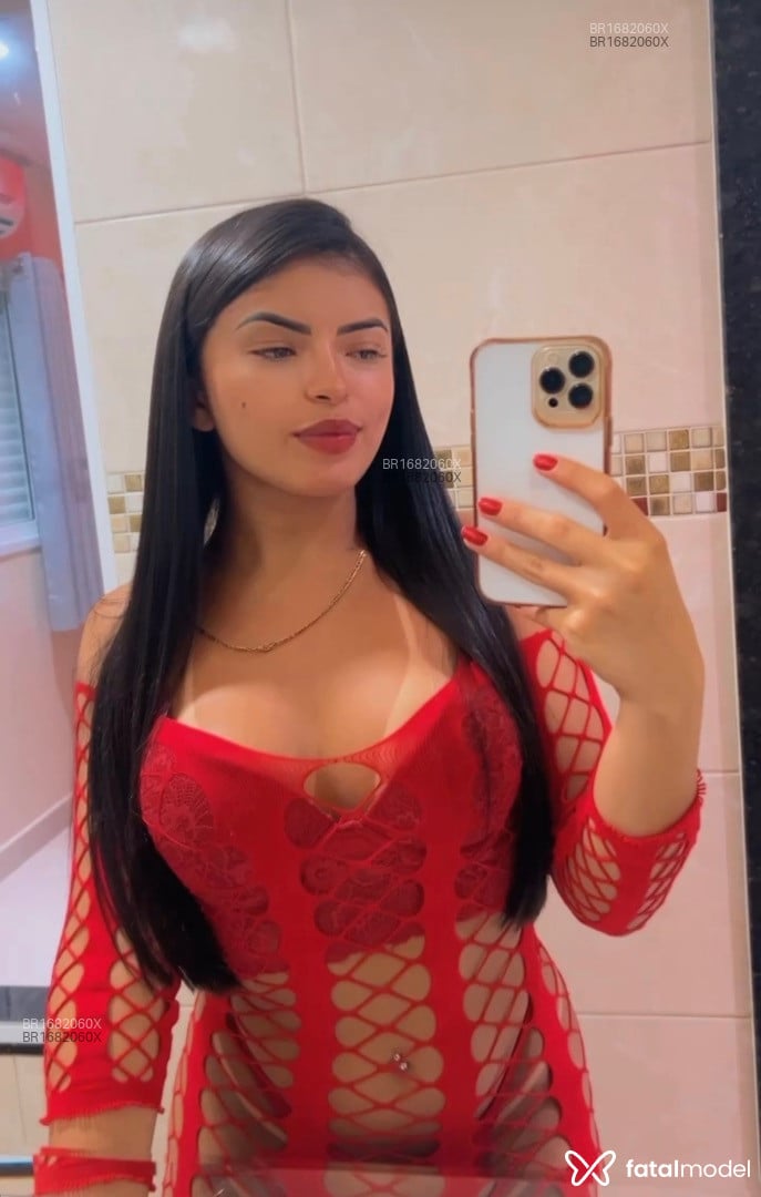 Acompanhante mulher trans morena (o) de olhos castanhos em Betim - Bárbara