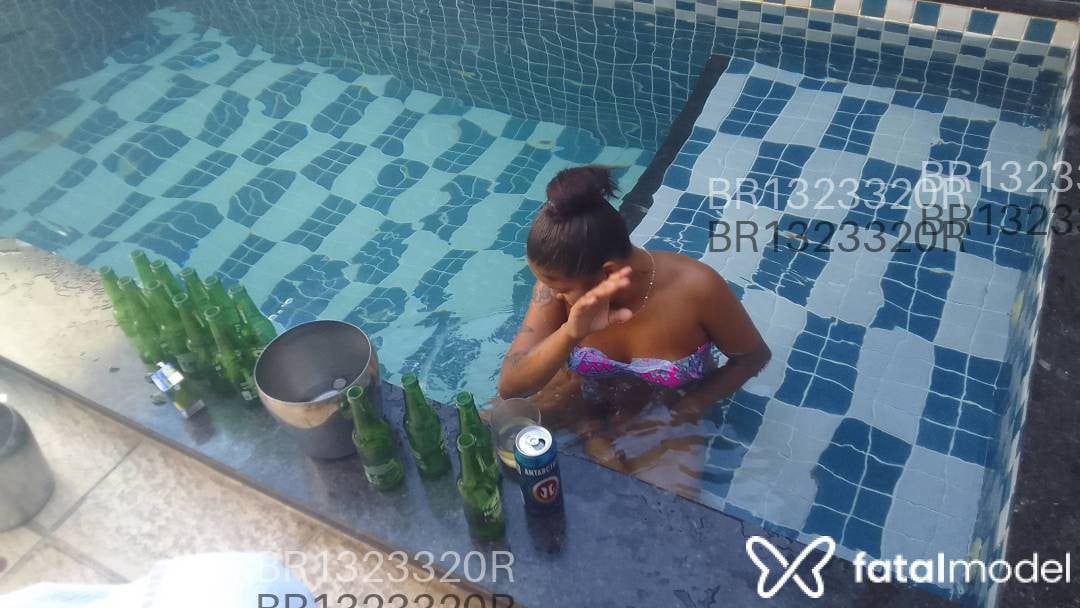 Acompanhante mulher morena (o) de olhos castanhos em Angra dos Reis - Mariana