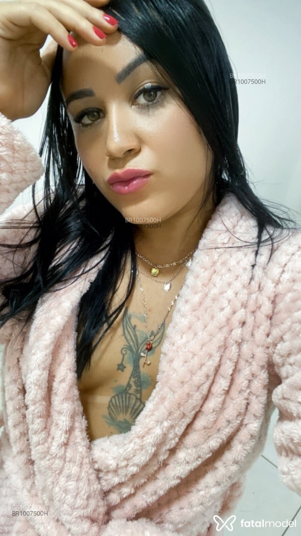 Acompanhante mulher morena (o) de olhos castanhos - MIRELLA HAMATY