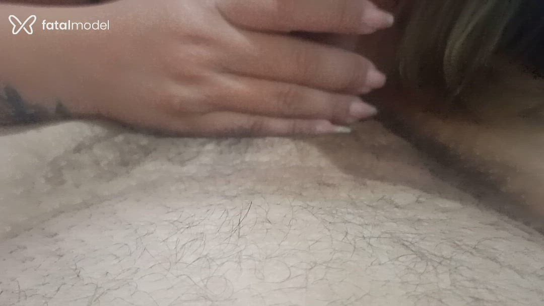 Acompanhante mulher loira (o) de olhos castanhos - Karol Acompanhante mulher loira (o) de olhos castanhos - Karol