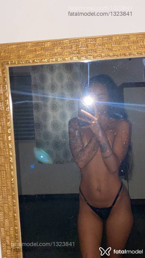 Acompanhante mulher morena (o) de olhos pretos - Aninha