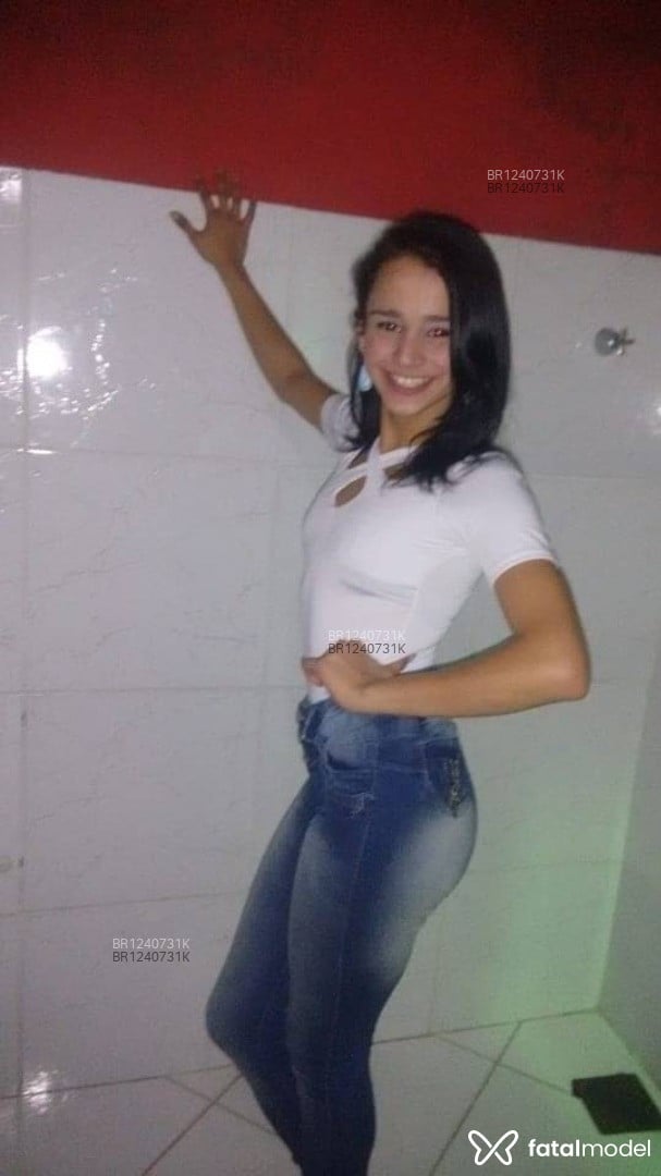 Acompanhante mulher trans morena (o) de olhos castanhos em Tramandaí Acompanhante mulher trans morena (o) de olhos castanhos em Tramandaí - diully fenix