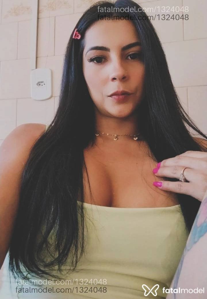 Acompanhante mulher morena (o) de olhos pretos - Talita