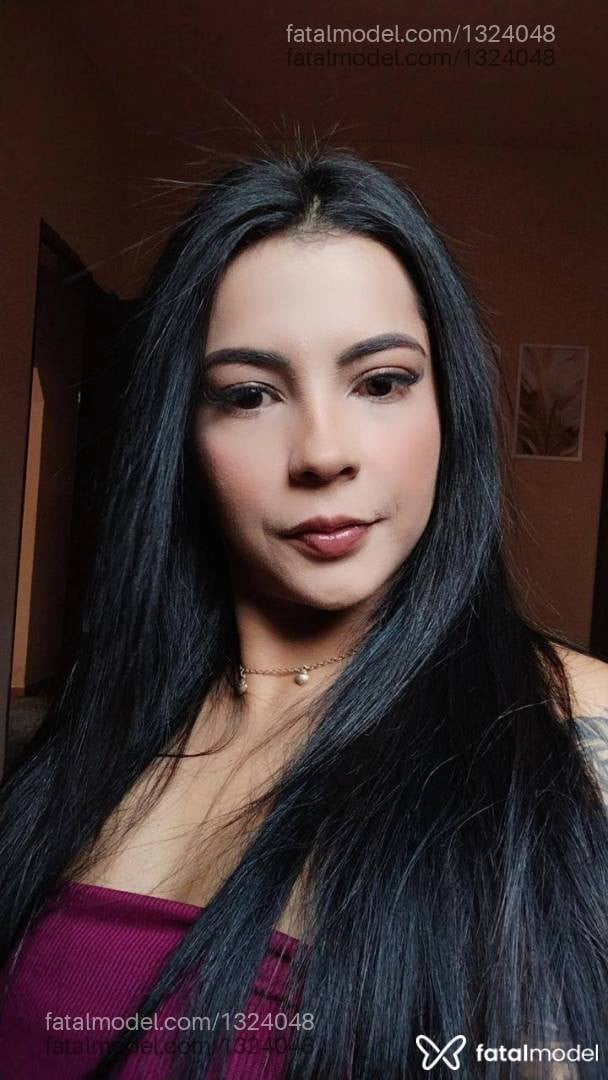 Acompanhante mulher morena (o) de olhos pretos - Talita