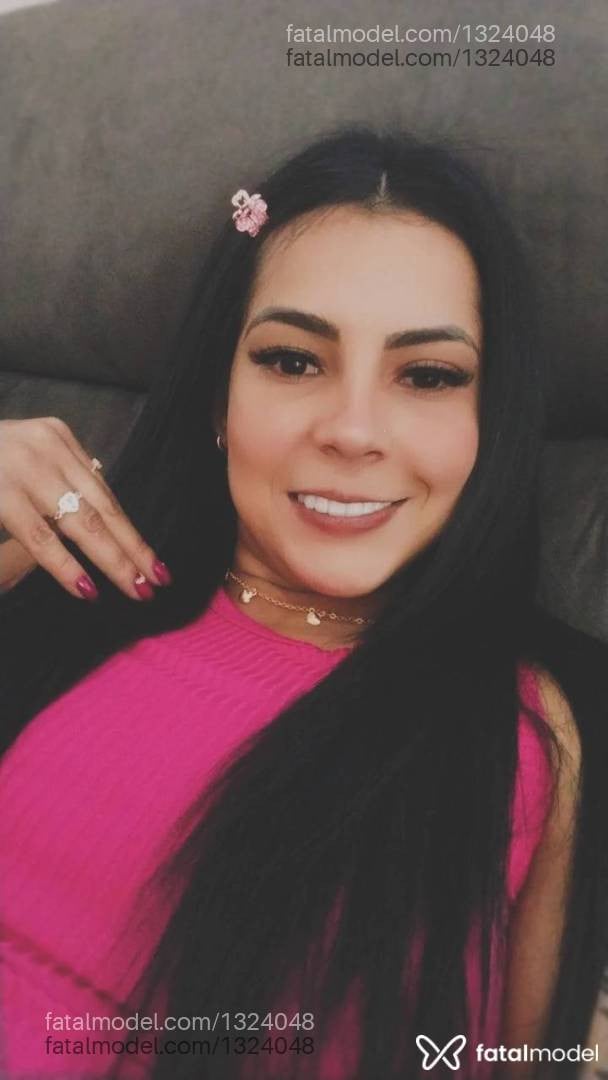Acompanhante mulher morena (o) de olhos pretos - Talita