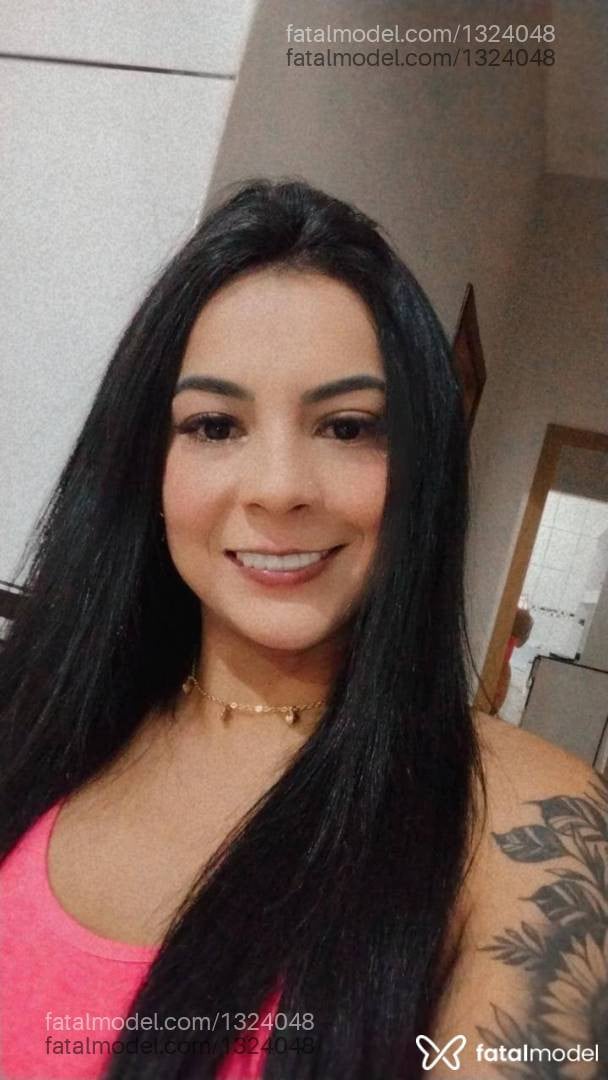 Acompanhante mulher morena (o) de olhos pretos - Talita