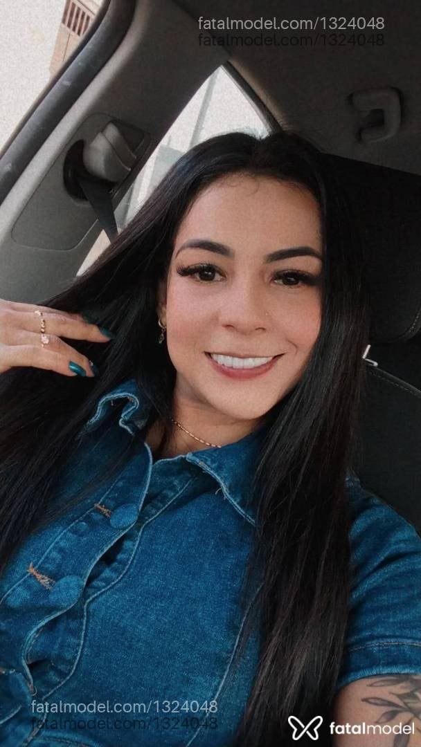 Acompanhante mulher morena (o) de olhos pretos - Talita
