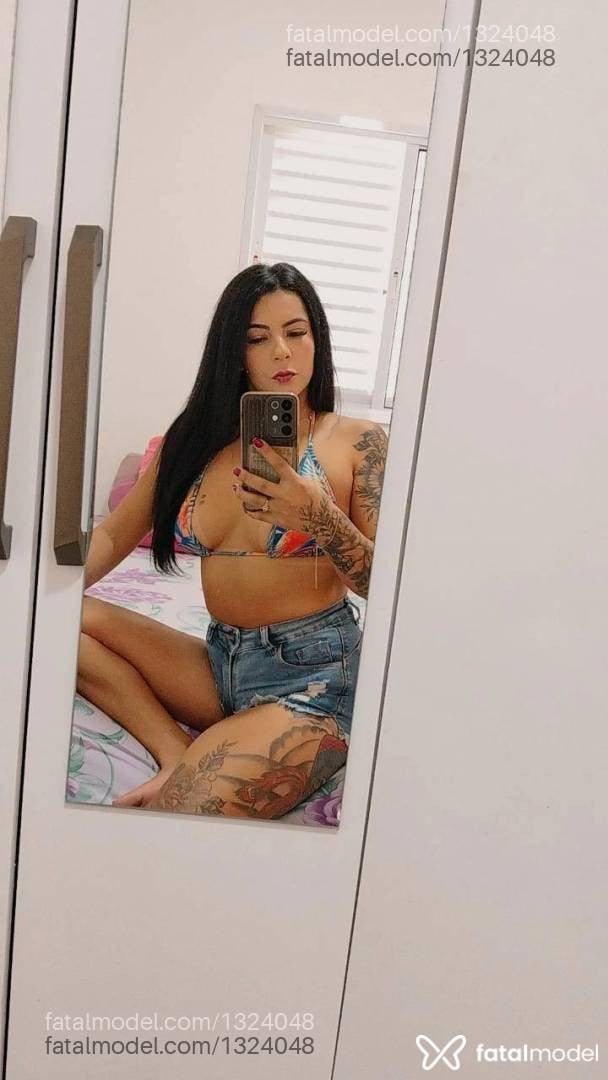 Acompanhante mulher morena (o) de olhos pretos - Talita