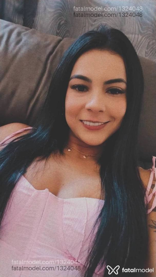 Acompanhante mulher morena (o) de olhos pretos - Talita