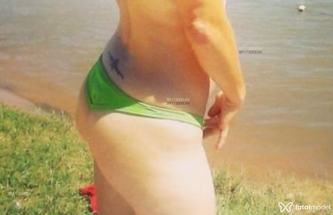 Acompanhante mulher morena (o) de olhos azuis em Arroio do Sal Acompanhante mulher morena (o) de olhos azuis em Arroio do Sal - Fênix